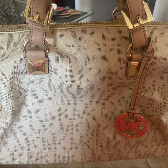 Michael Kors Grayson Vanilla Logo Satchel - Picture 5 of 6